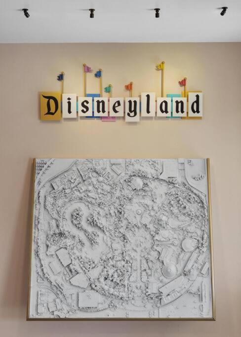 The Disneyland Dream: Arcade, Theater, Play, Golf+ Garden Grove Eksteriør bilde