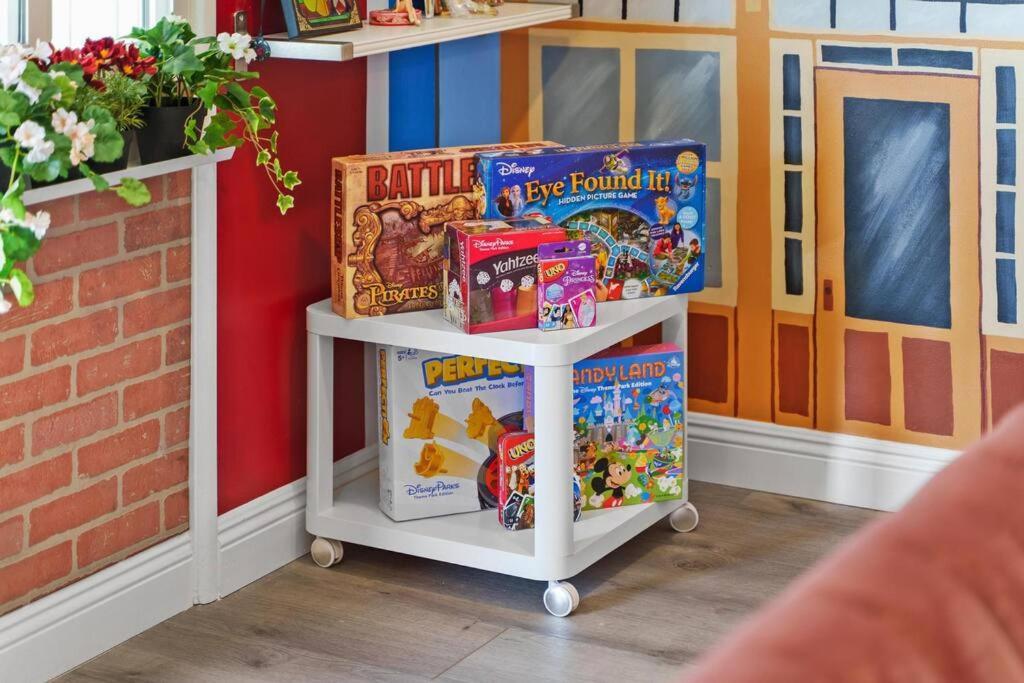 The Disneyland Dream: Arcade, Theater, Play, Golf+ Garden Grove Eksteriør bilde