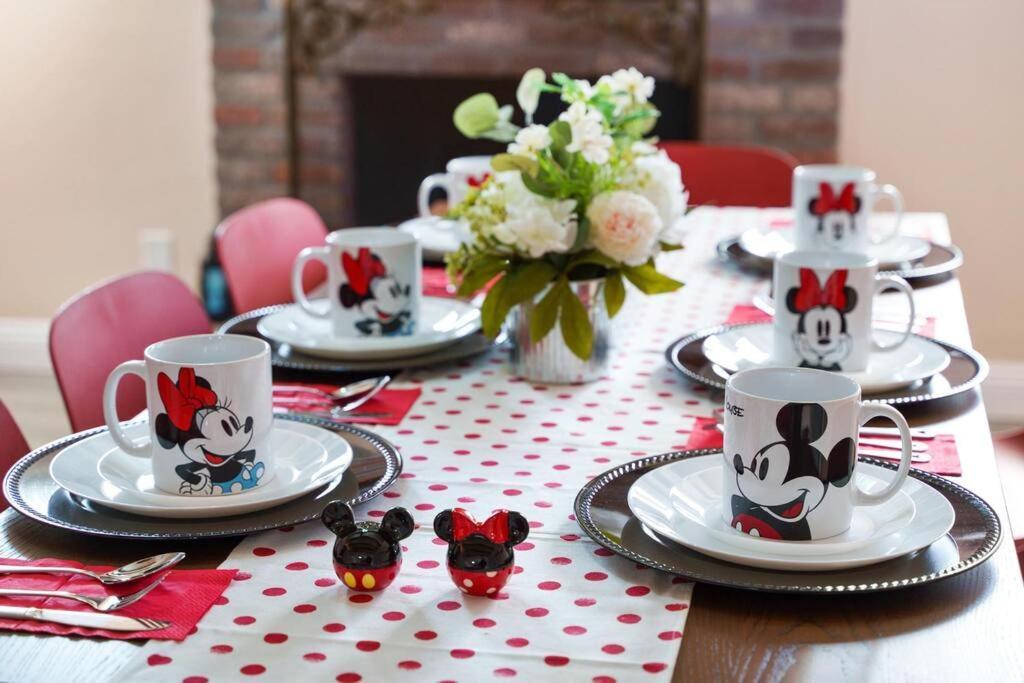 The Disneyland Dream: Arcade, Theater, Play, Golf+ Garden Grove Eksteriør bilde