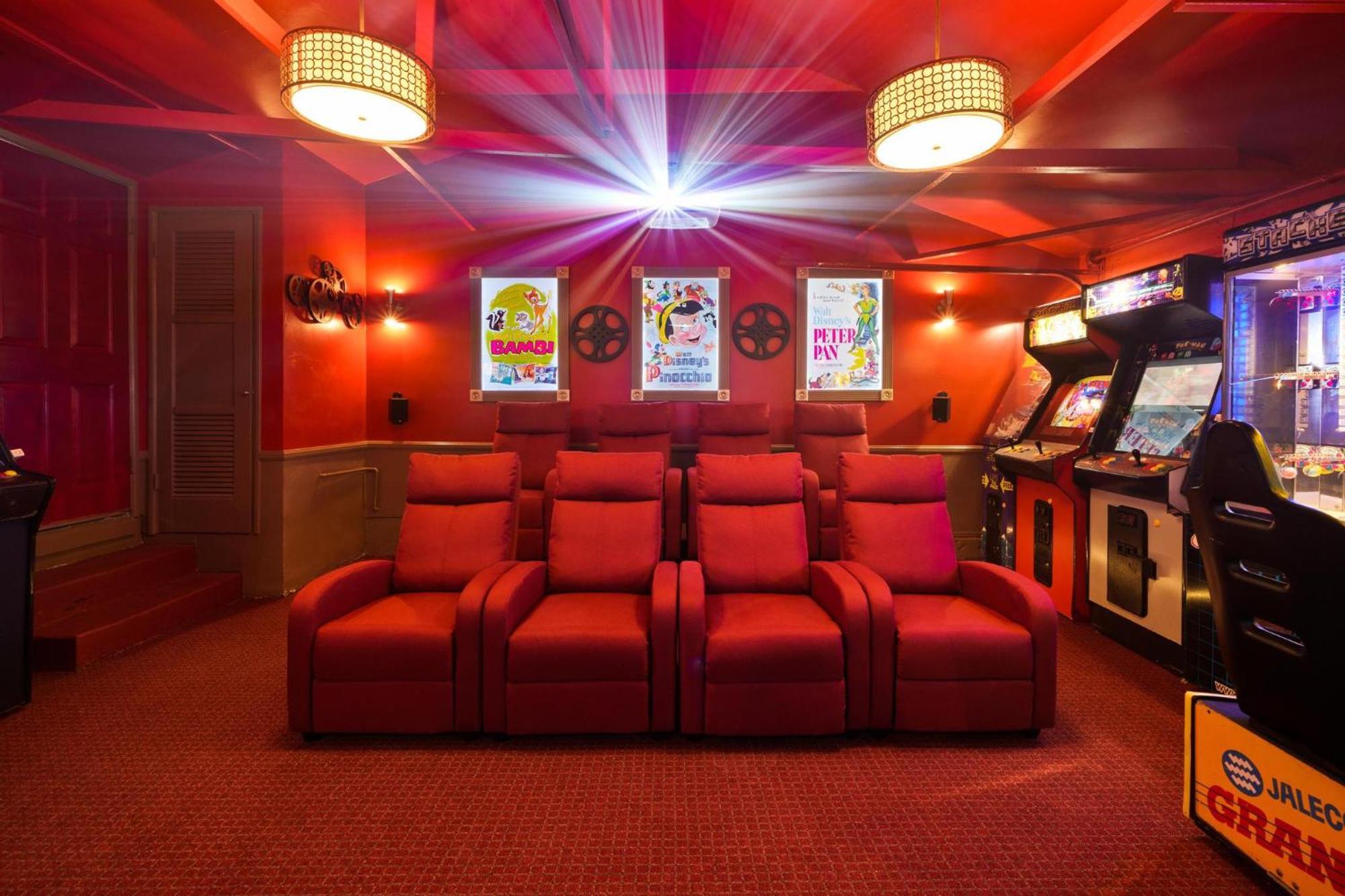 The Disneyland Dream: Arcade, Theater, Play, Golf+ Garden Grove Eksteriør bilde